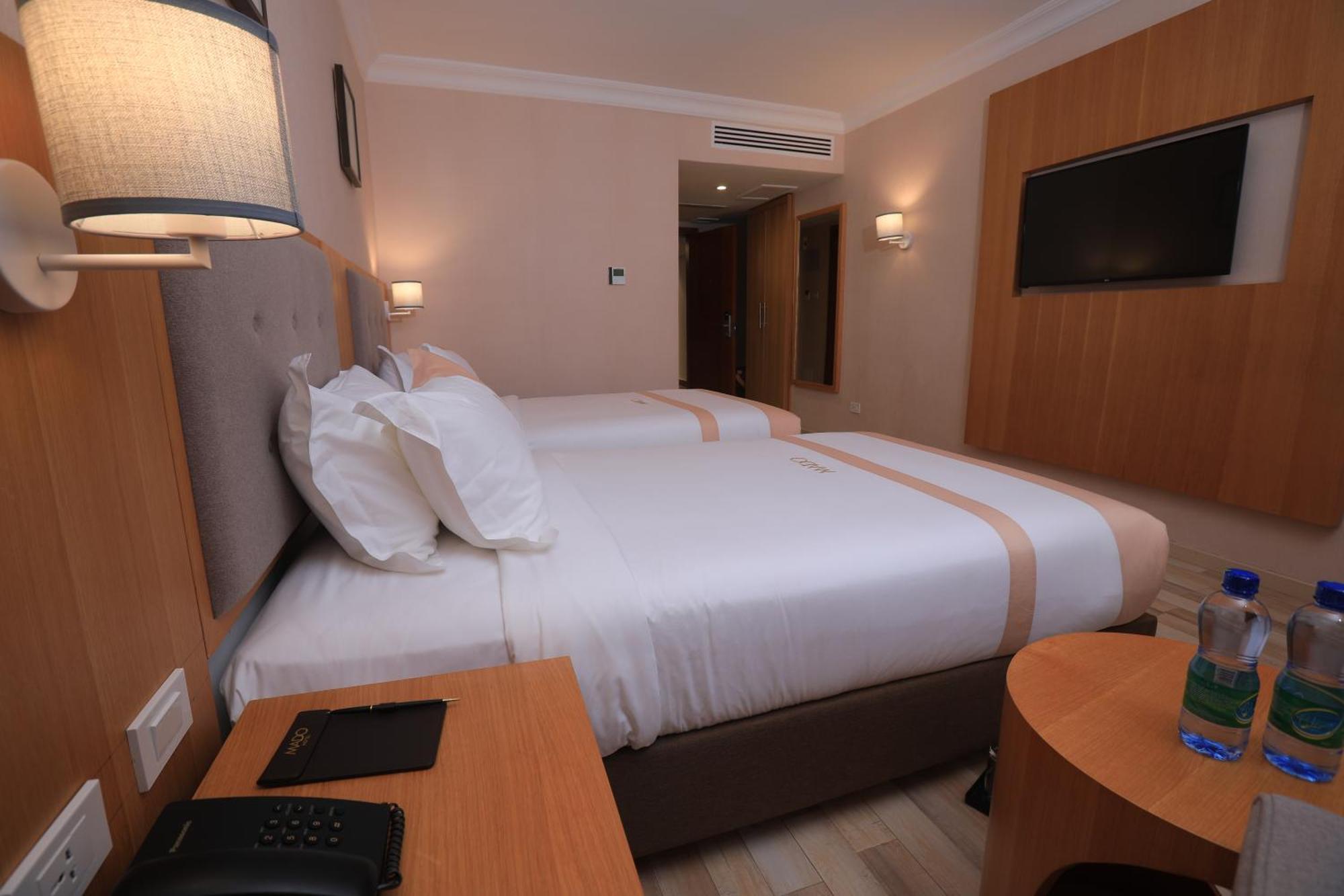 Mado Hotel Аддис-Абеба Екстер'єр фото